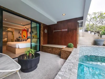 Grand Deluxe Room with Pool Access — OneLoft Hotel